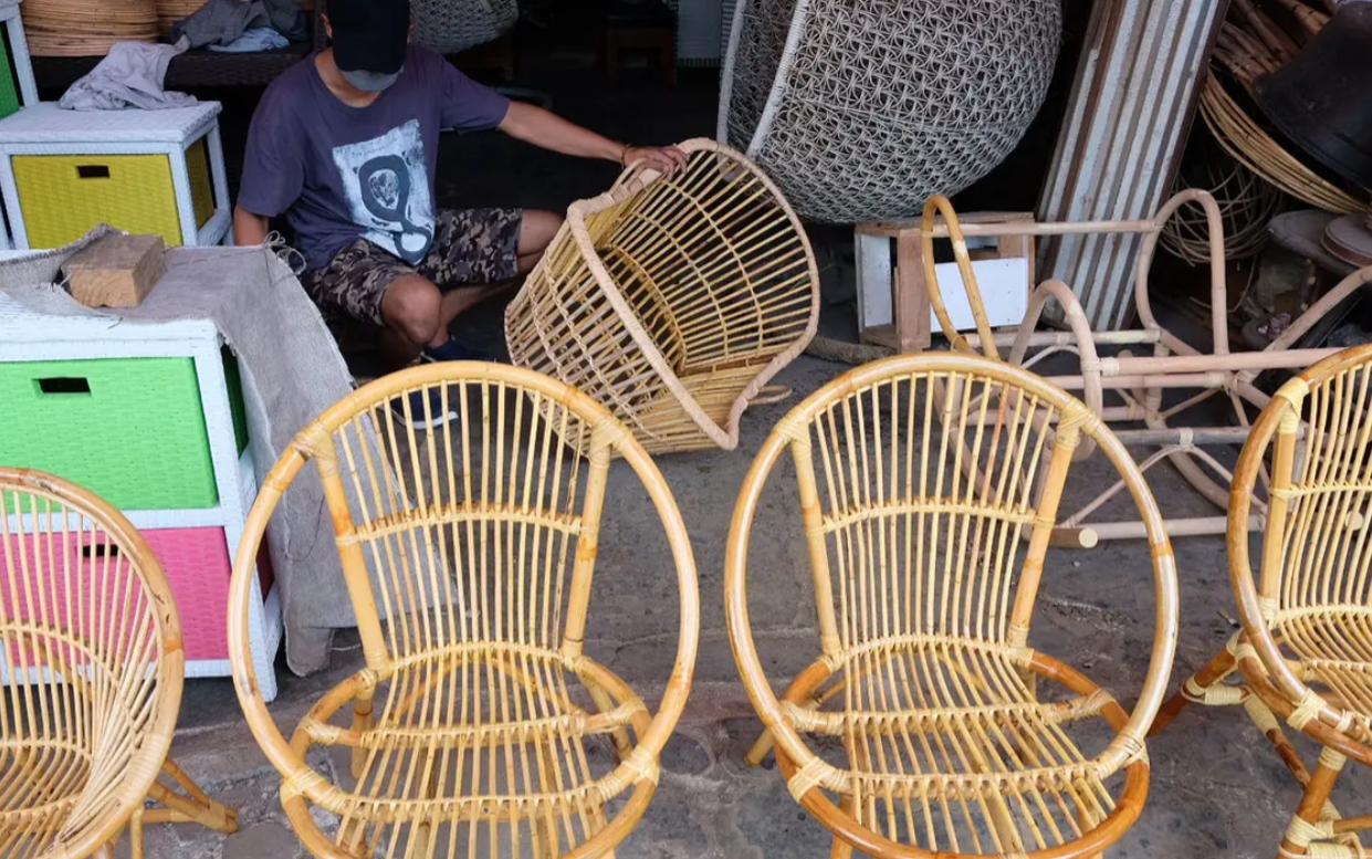 Pentingnya UMKM Indonesia Melek Literasi Keuangan dan Asuransi